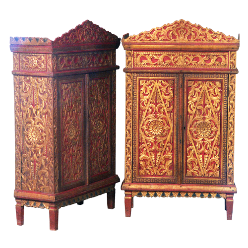 Pair of painted and guilded Solo Royal Palace wood cabinets