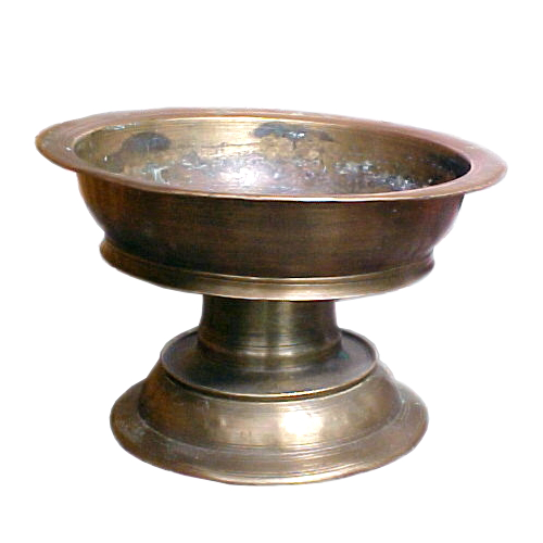 Bowl to a brass sirih set