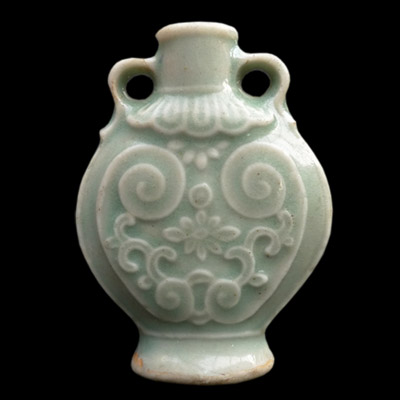 Ming perfume or snuff bottle