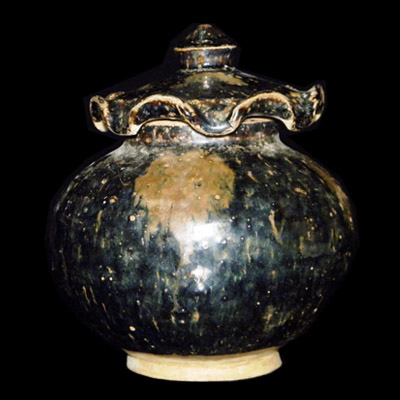 Black Song Jar with lotus leaf lid