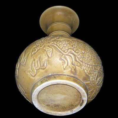 Brown Song vase with dragon incised on side