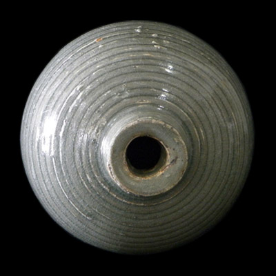 Song white glaze vase