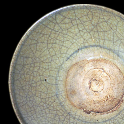 Ming light blue-green crackled glaze bowl