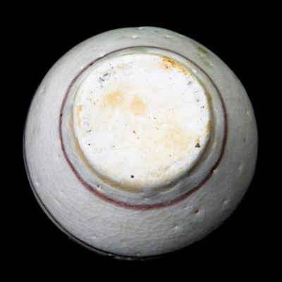 Yuan red and white underglaze jar