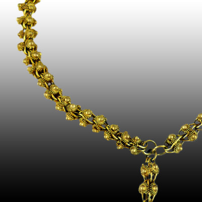 Yellow metal Minangkabau necklace with fine filigree work