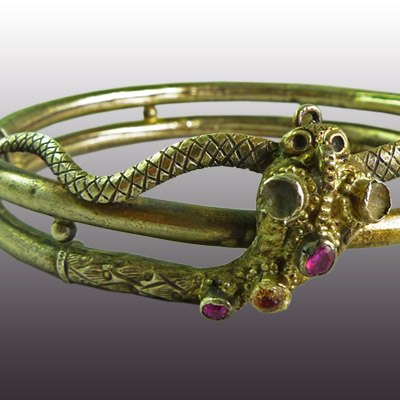 Minangkabau silver bracelet in the form of a snake