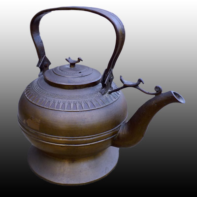 Minangkabau bronze kettle of ornate form