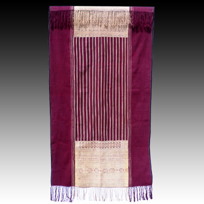 Sumatra Batak ceremonial warp ikat shoulder cloth (Ulos Ragidup)