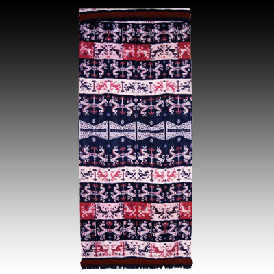 East Sumba mans warp ikat shoulder or hip cloth (Hinggi Kaliuda)