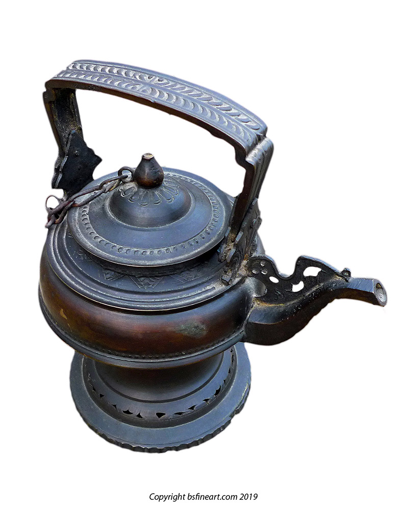 Minangkabau bronze kettle of ornate form