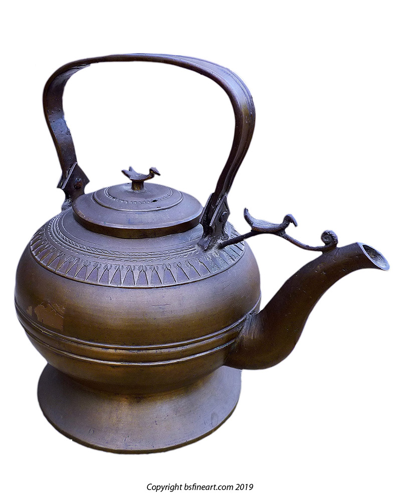 Minangkabau bronze kettle of ornate form