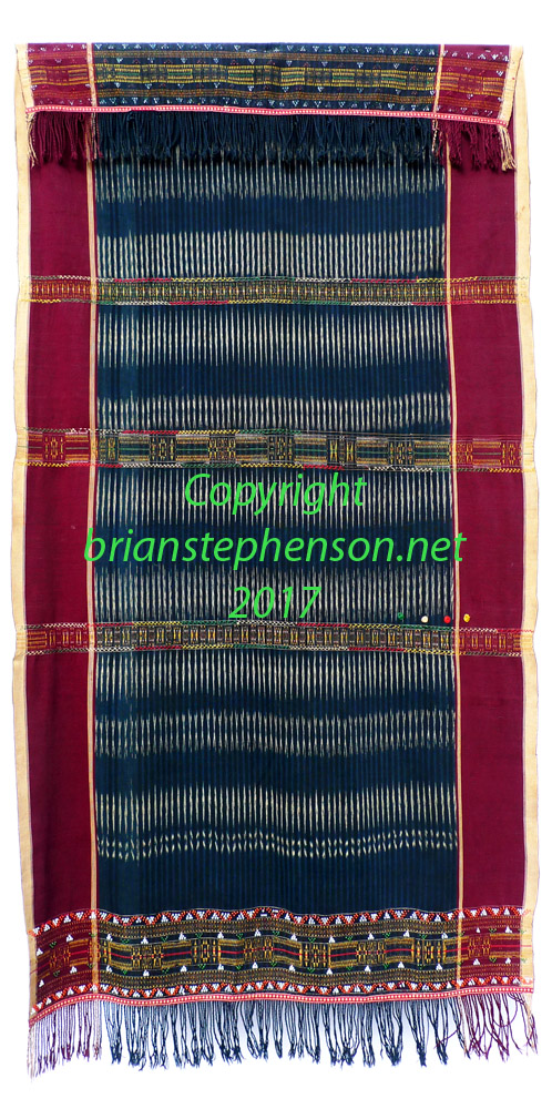 Sumatra Batak warp ikat shoulder cloth (Ulos Sadum)